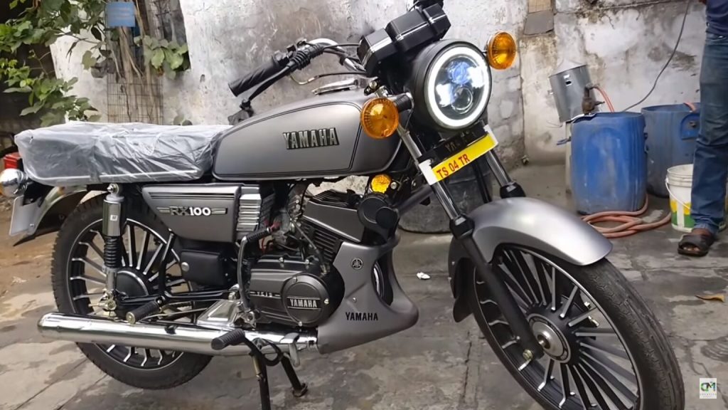 Yamaha RX 100:55KM/L के माइलेज के साथ पाएं शानदार फीचर्स, देखें कीमत